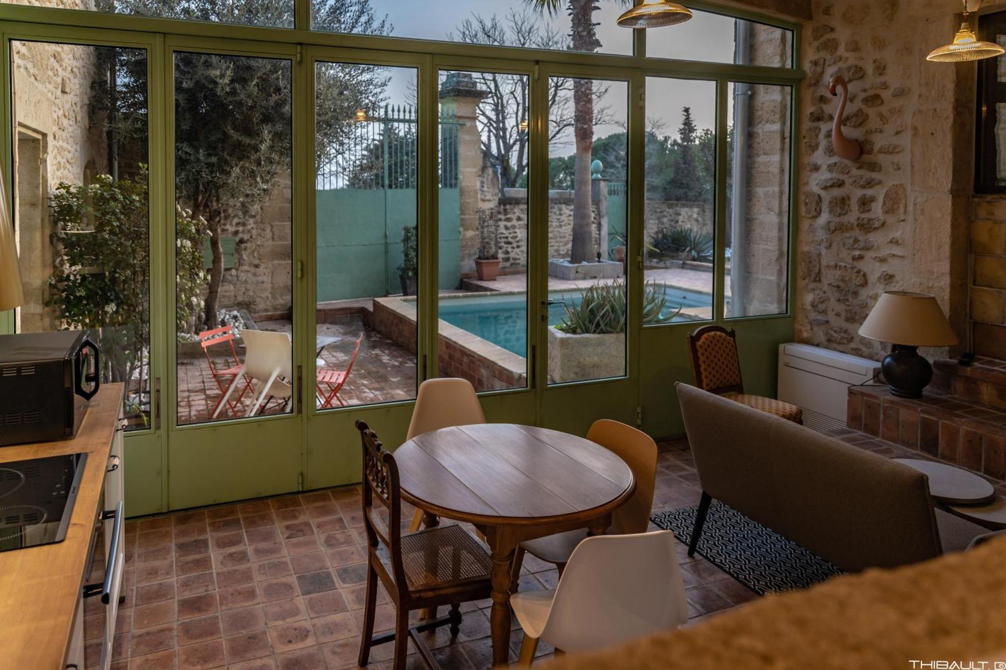 La Demeure Bed And Breakfast Aubais Esterno foto