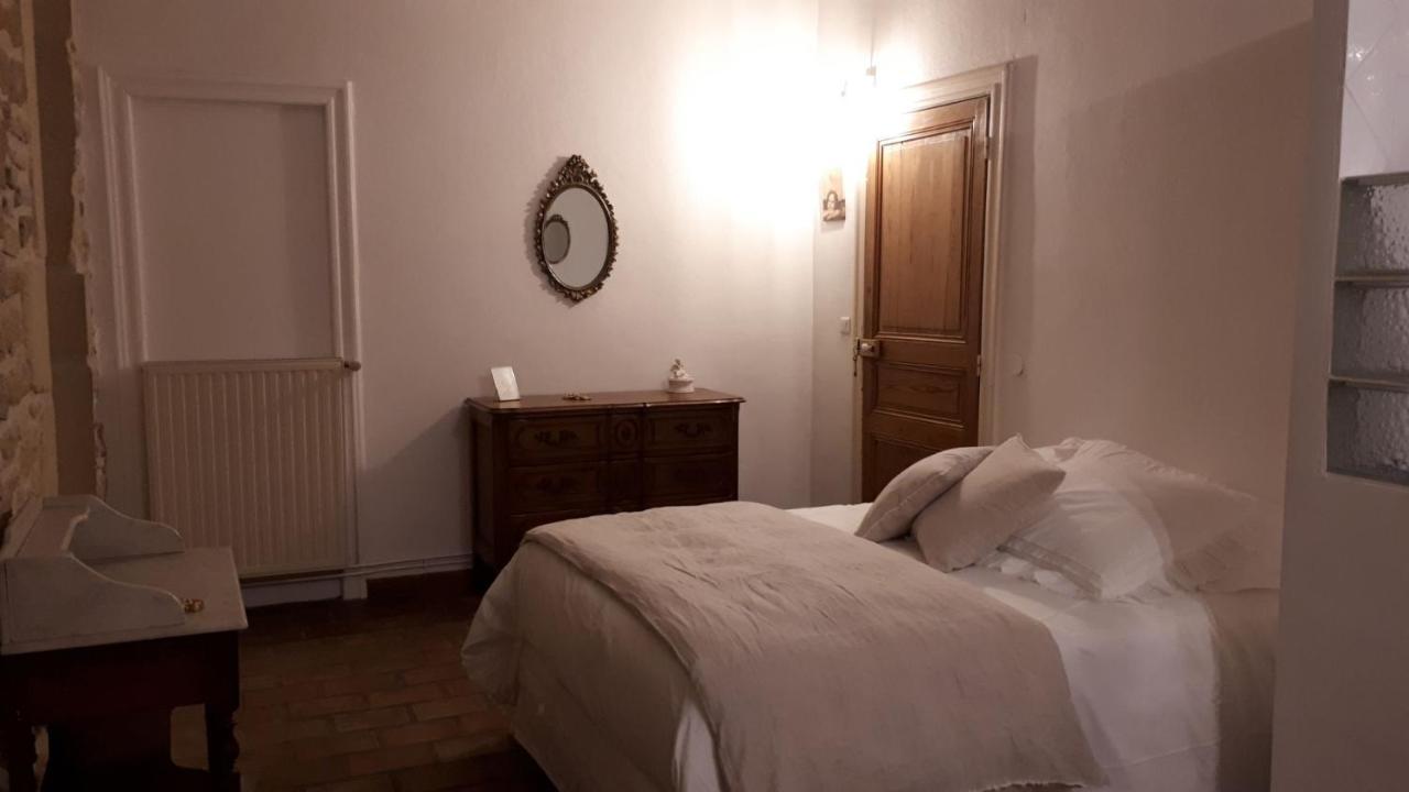 La Demeure Bed And Breakfast Aubais Esterno foto