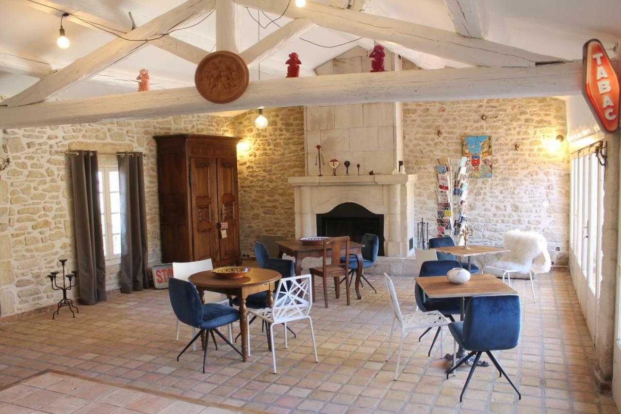 La Demeure Bed And Breakfast Aubais Esterno foto