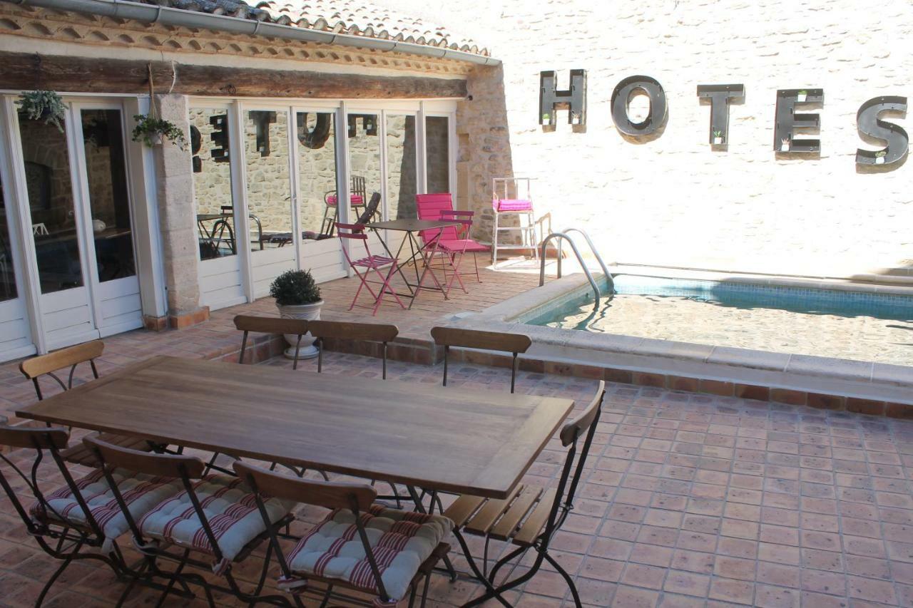 La Demeure Bed And Breakfast Aubais Esterno foto