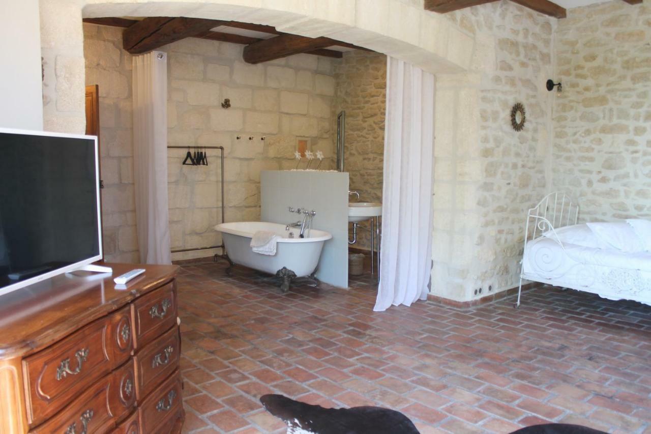 La Demeure Bed And Breakfast Aubais Esterno foto